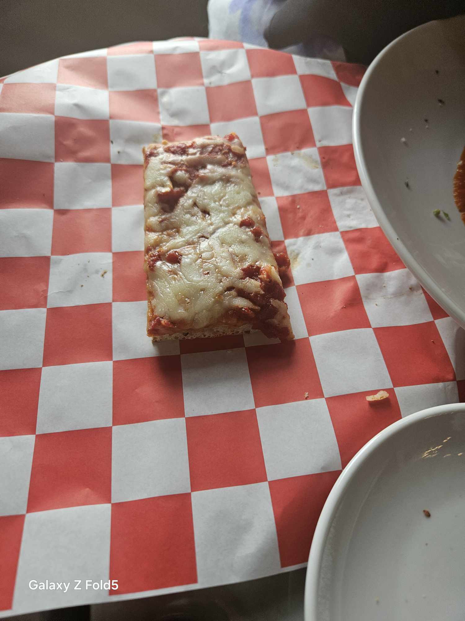 Slice into Happiness at Uncle Joe’s Pizza & Parlour!