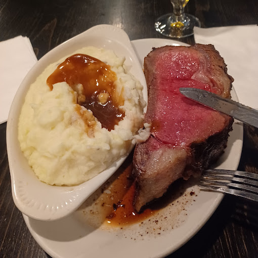 Underwhelming Dining Experience at J&R’s Steakhouse Rocky Point NY