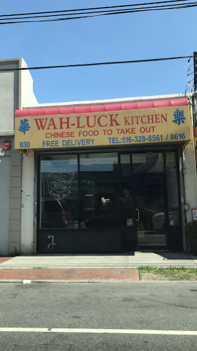 Wah Luck Chinese Kitchen: A Lukewarm Experience